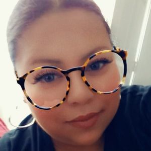 Meet your Posher, Beth